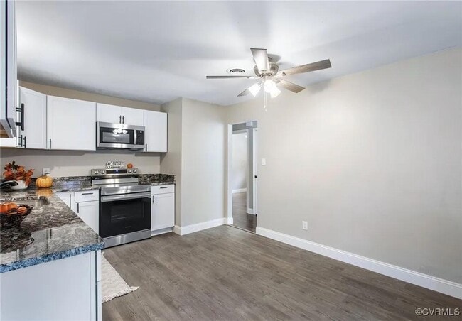 Building Photo - 63 W 29th St