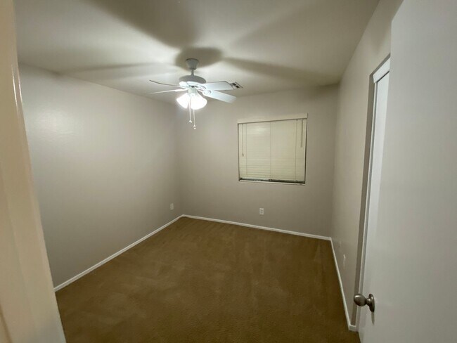 Building Photo - Charming 3 Bed w/Den in Northwest Peoria