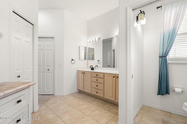 Building Photo - 379 Pentland Dr