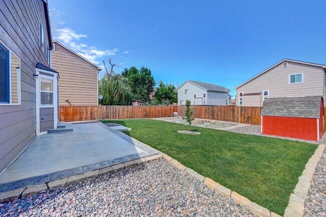 Building Photo - $2,225- 3bed/2bath Home in Fountain with B...