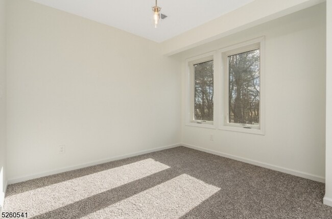 Building Photo - 50 Sam Bonnell Dr