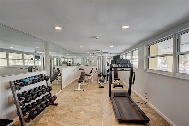 Building Photo - 1200 Hibiscus Ave