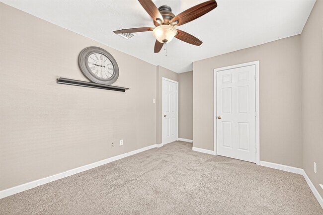 Building Photo - 14015 Wheatbridge Dr