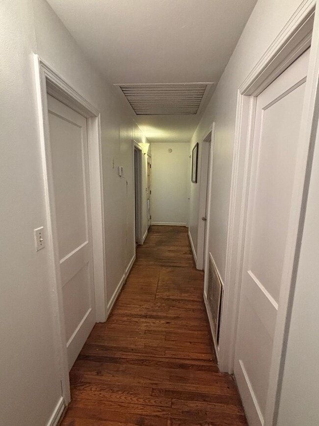 Building Photo - 2200 Loop Rd