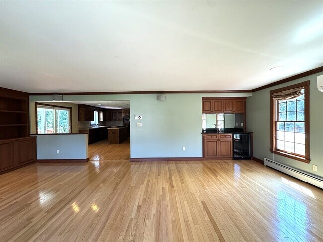 Building Photo - 61 Carlton Ln