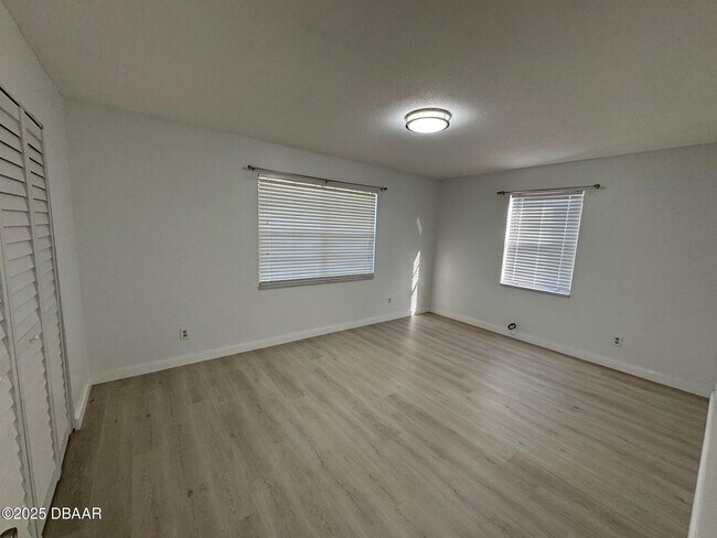 Building Photo - 6088 S Williamson Blvd