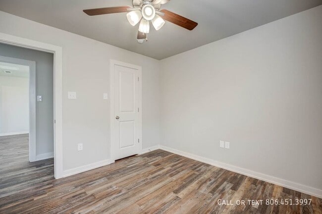 Building Photo - Gorgeous 3/2/2 in SW Lubbock