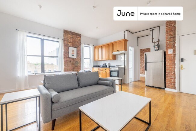 Building Photo - Room in Shared 2 bed/1 bath home in Crown Heights