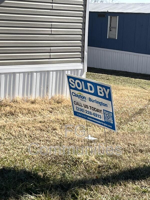 Building Photo - 141 David Dr