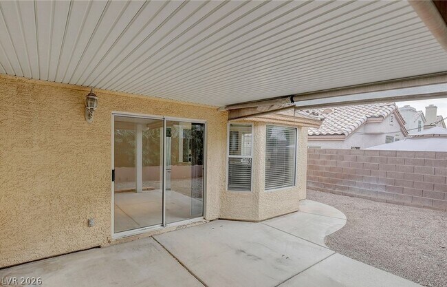 Building Photo - 7225 Scenic Hills Dr