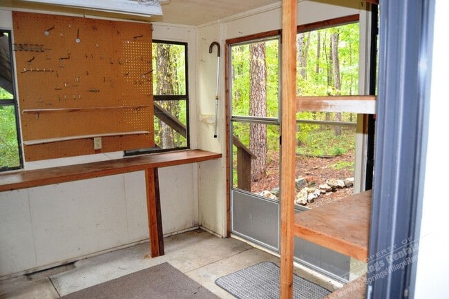 Building Photo - Carmona Area | Home | 71ColLWy