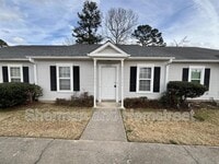 Building Photo - 2132 Oak Ridge Rd