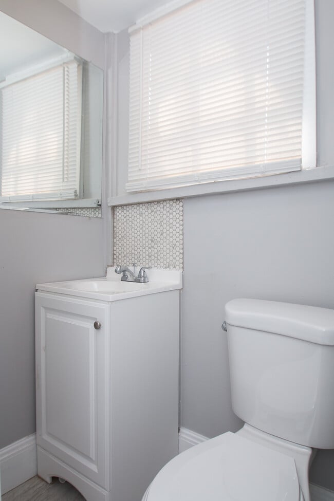 Building Photo - 3843 N Bouvier St