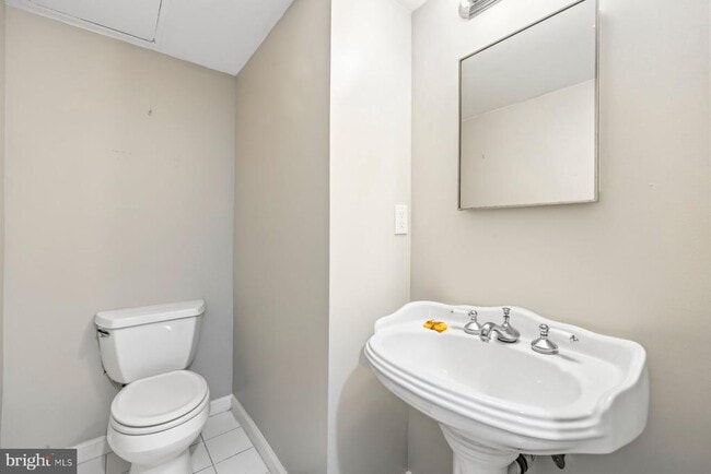 Building Photo - 3604 Husted Dr