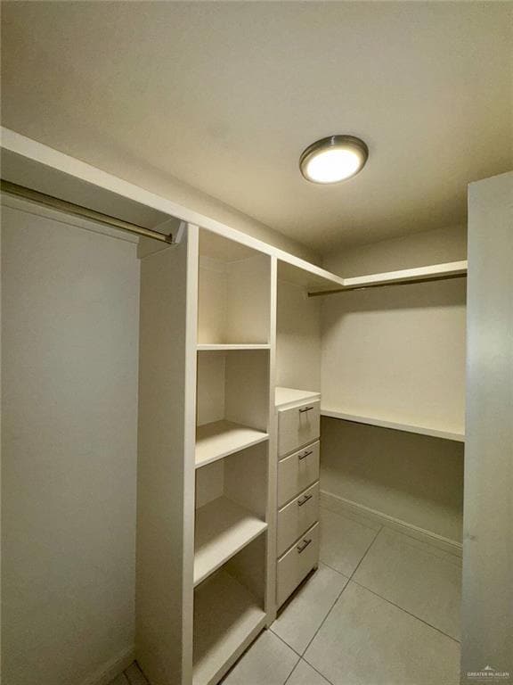 Building Photo - 37 Water Lily Ave