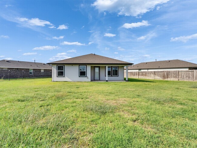 Building Photo - 10627 Great Basin Dr