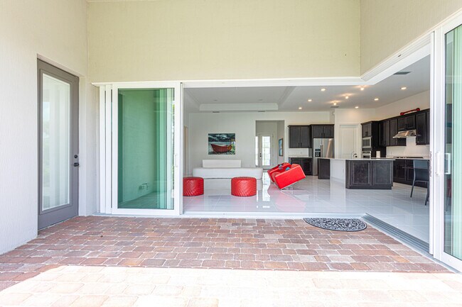 Building Photo - 10815 Stellar Cir