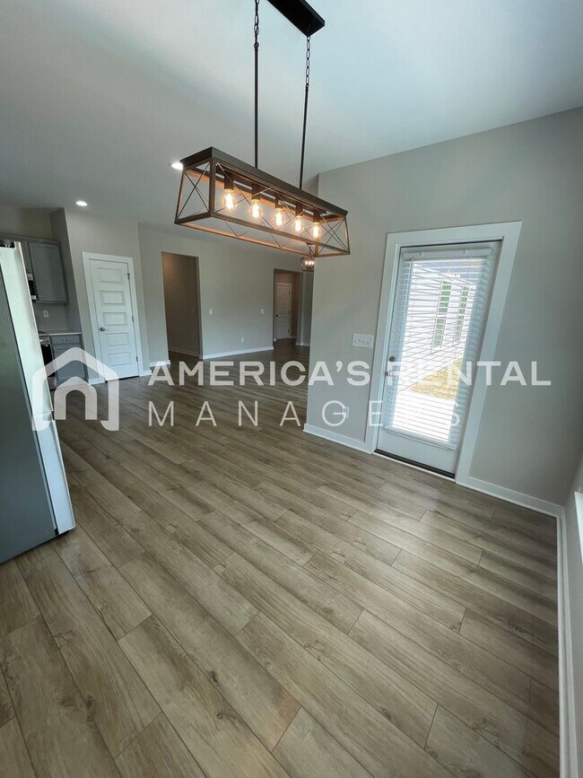 Building Photo - Home for Rent in Jasper, AL!!!  View with 48 Hours Notice!