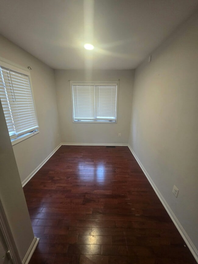 Building Photo - 3120 Creedon Dr