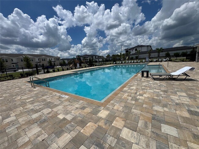 Building Photo - 2151 Longleaf Rd