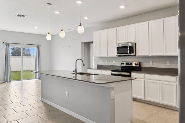 Building Photo - 781 Taurus Ln