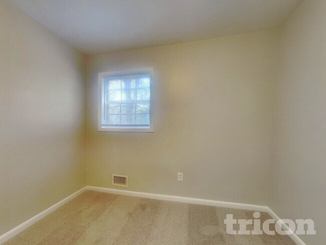 Building Photo - 1382 Peggy Ln NW