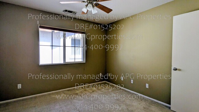 Building Photo - 2439 N Cameo Ct