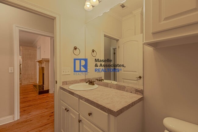 Building Photo - 3 Bed/2 Bath Home in Stillhouse