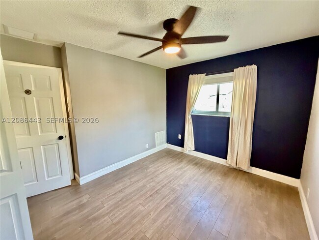 Building Photo - 2702 NW 53rd St