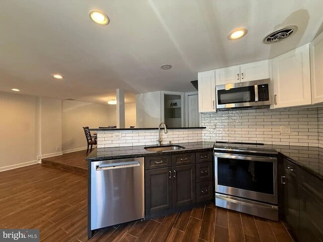 Building Photo - 18118 Kilrush Ct