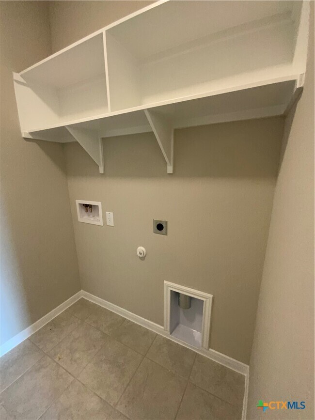 Building Photo - 1607 Curlew Ln