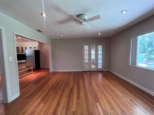 Building Photo - 1516 NW 14th Ave