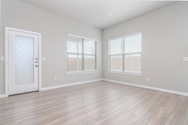 Building Photo - 6735 Draw Ct