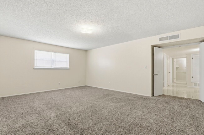 Building Photo - 3329 Old Spanish Trail