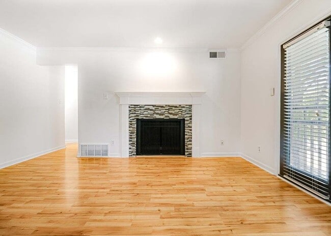 Building Photo - 1847 Gray Ridge Cove
