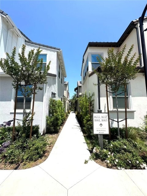 Building Photo - 1657 Rosewell Rd