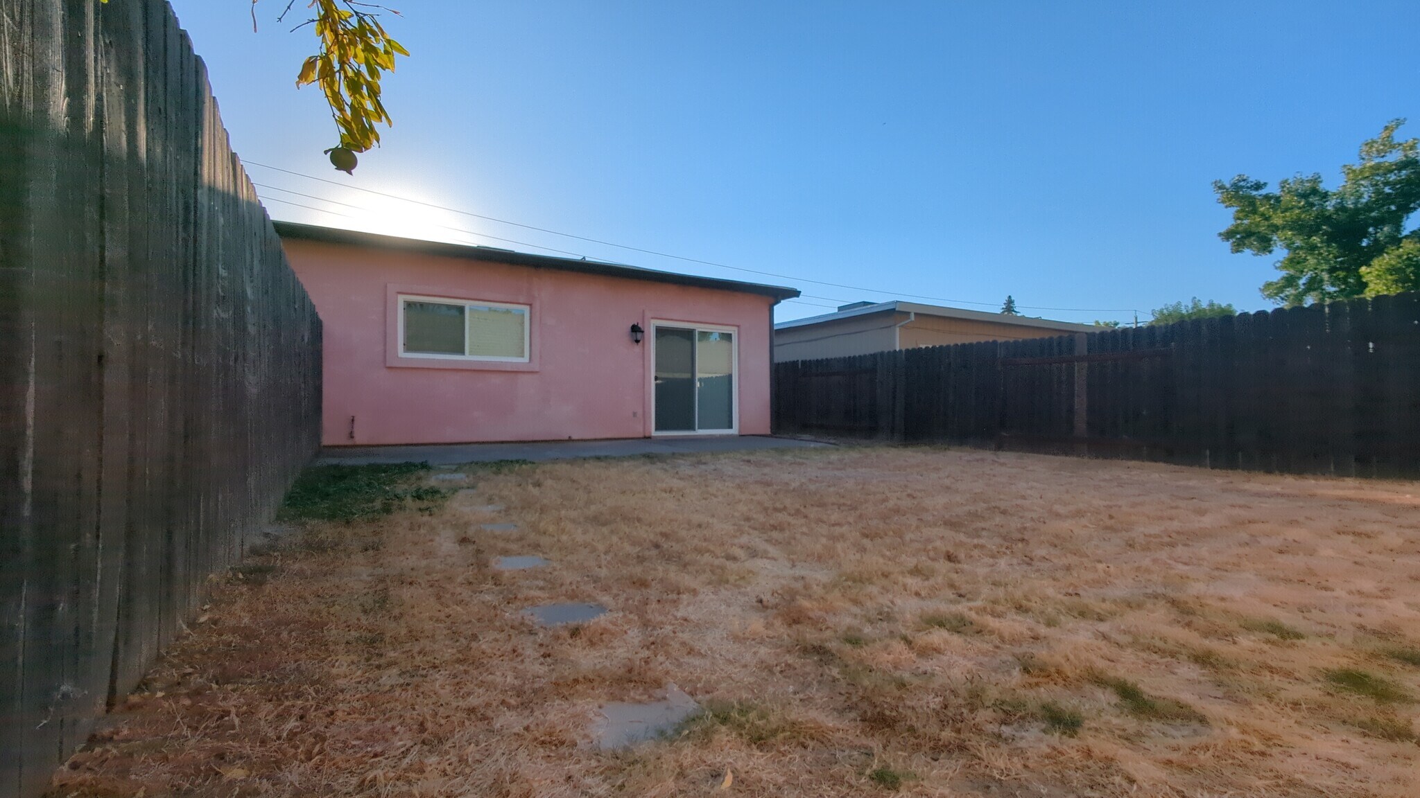 Building Photo - 10402 S White Rock Rd