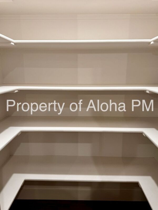 Building Photo - 366 E Presidio Ln