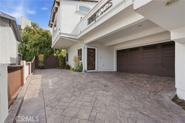 Building Photo - 2111 Carnegie Ln