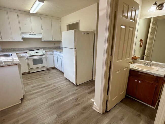 Building Photo - 5296 Weyden Trail