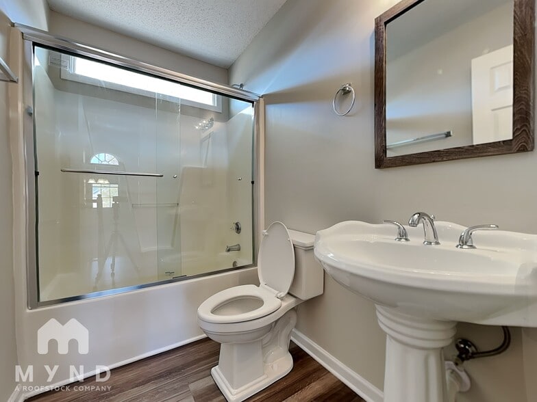 Building Photo - 9043 Silver Coach Ln