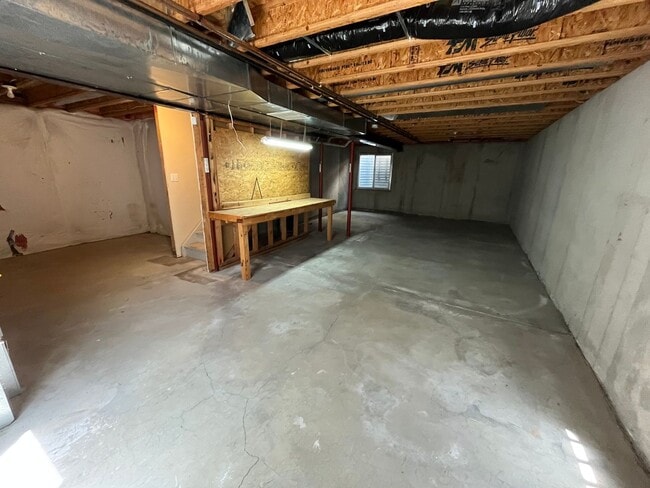 Building Photo - 3 bed/2.5 bath Available now! Milestone RES