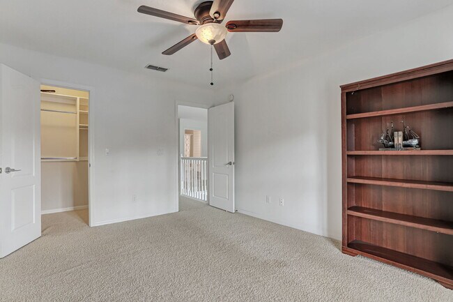 Building Photo - 140 Oceans Edge Dr