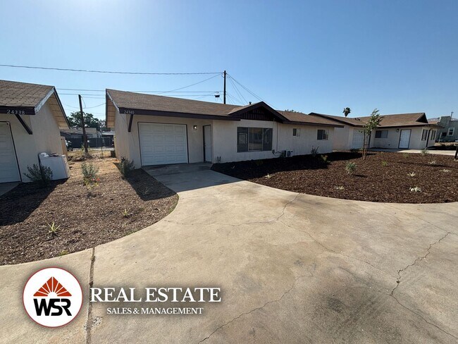 Building Photo - Fully Renovated 3BD/1.5BA House | Eucalyptus Ave, Moreno Valley