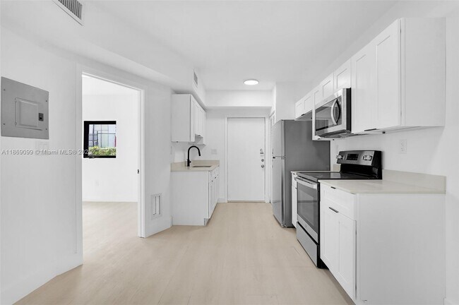Primary Photo - 1814 NW 2nd Ct