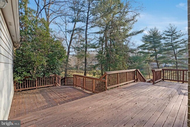 Building Photo - 1215 Delta Glen Ct