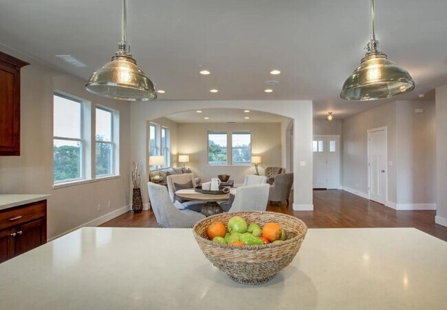 Building Photo - Modern Country Home in Petaluma – 4 Bed, 3...