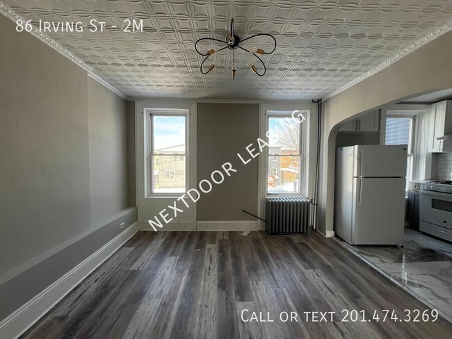 Building Photo - 86 Irving St