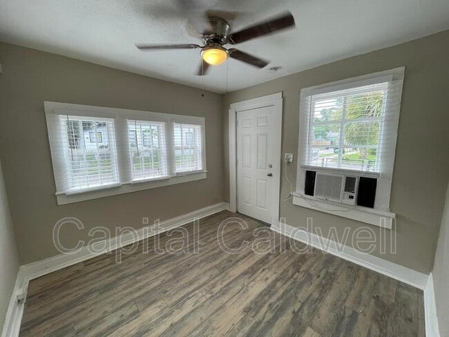 Building Photo - 1028 E 17th Ave