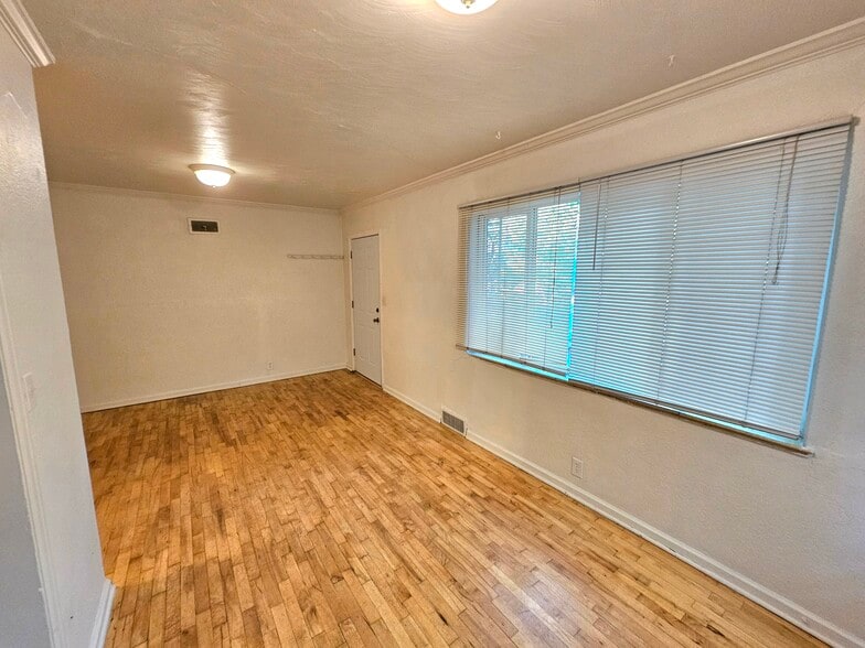 Living Room - 755 19th St